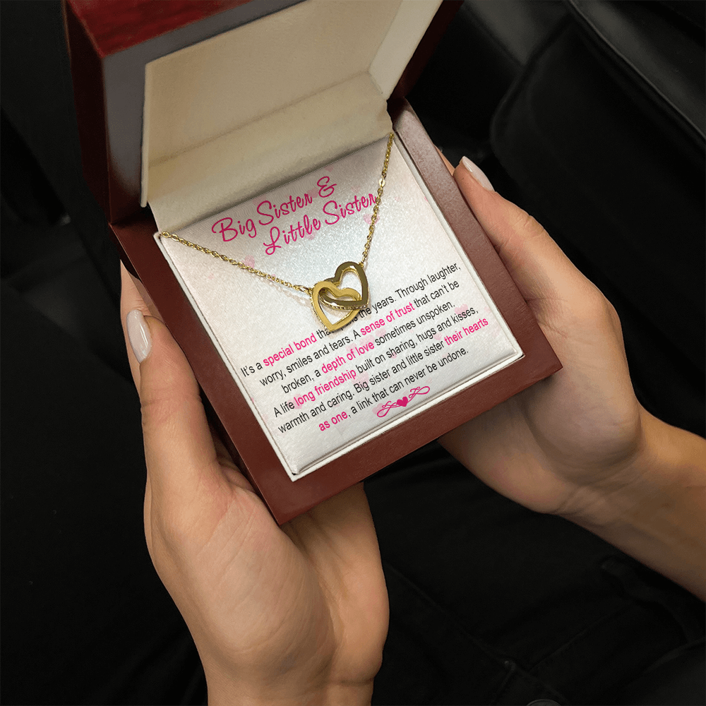 To My Sis Necklace – Interlock Heart Pendant with Message Card and Gift Box, Meaningful Jewelry Gift for Birthday, Christmas or Graduation