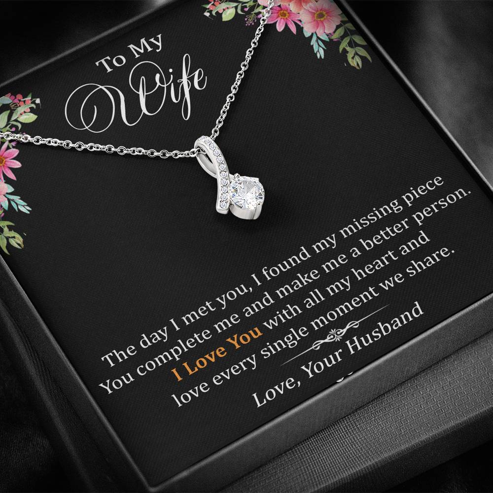 To My Wife Love Gift - Alluring Beauty Necklace with Trending Inspirational Message Card